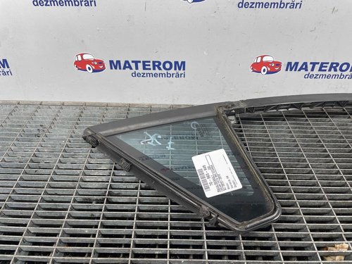 GEAM FATA MIC STANGA RENAULT ZOE - - (2012 2019)