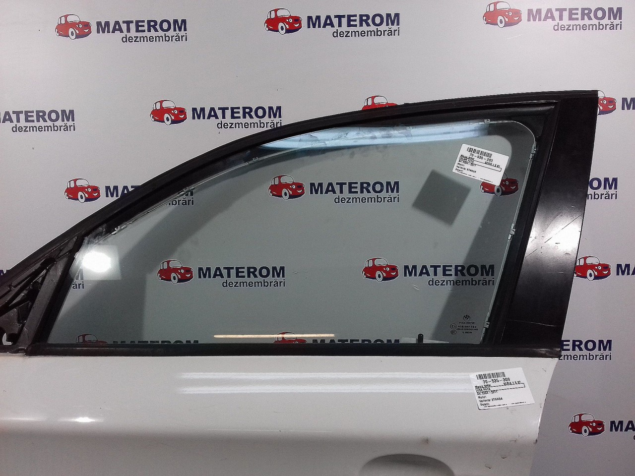 GEAM FATA STANGA BMW SERIA 1 E 87 - - (2004 2011)