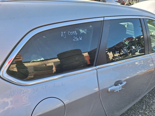 Geam fix aripa dreapta spate crom Opel Astra J Sport Tourer break