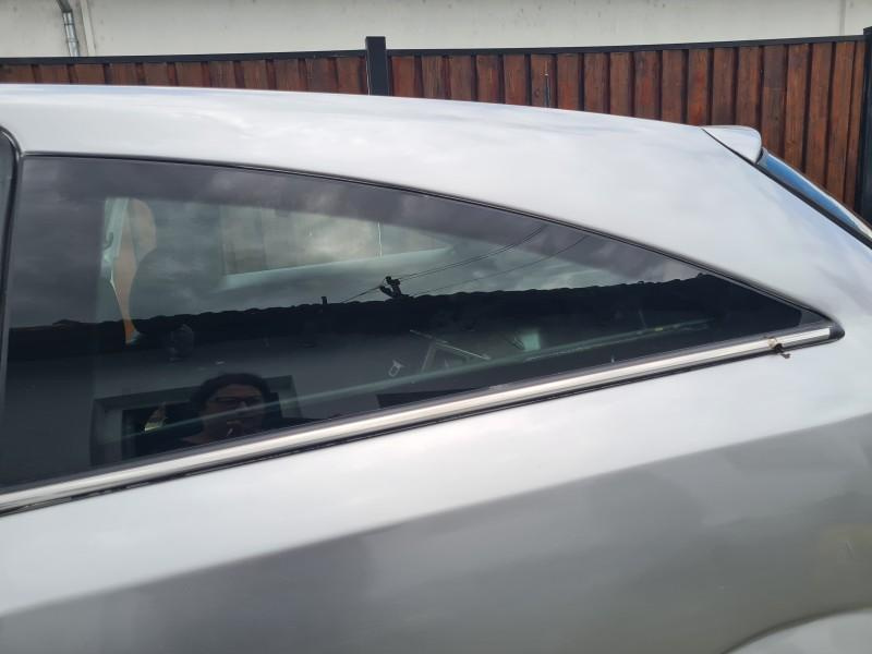 Geam fix aripa stanga spate Opel Astra H GTC 2004-2007
