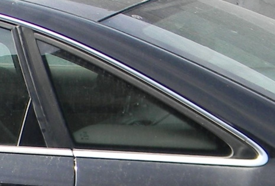 Geam Fix Audi A6 (4F, C6) 2004-2011 Spate Stanga Clar Fumuriu Sedan / Berlina 4F5845299, 4F5 845 299, 4F584299F, 4F5 845 299 F, 4F584299A, 4F5 845 299 A, 4F5845299G, 4F5 845 299 G, 4F5845299B, 4F5 845 299 B, 4F5845299N, 4F5 845 299 N, 4F5845299P, 4F5