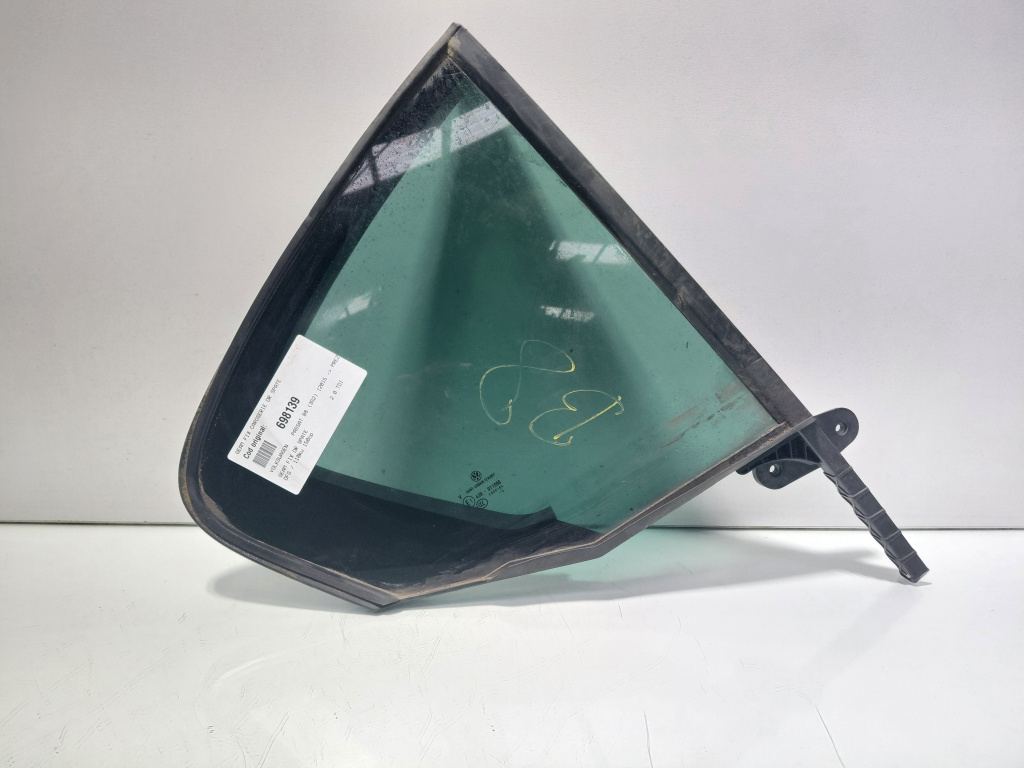 Geam fix caroserie dreapta spate, Vw Passat (3G2) (id:698139)