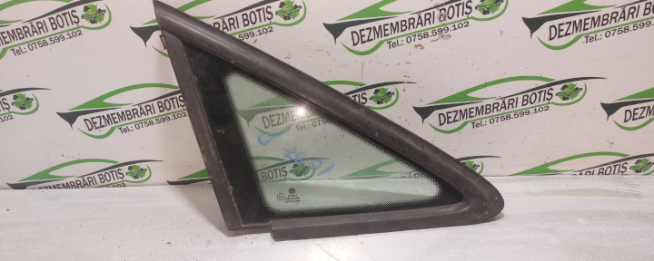 Geam fix caroserie fata dreapta Volkswagen VW Touran [2003 - 2006] Minivan 1.9 TDI MT (100 hp)