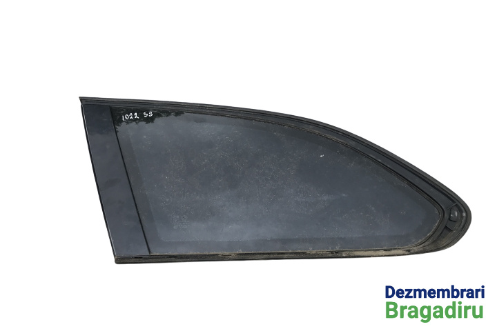 Geam fix caroserie spate stanga BMW Seria 5 F11 [2009 - 2013] Touring wagon 520 d Steptronic (184 hp) Cod motor: N47T, Cod culoare: B90, Pachet M