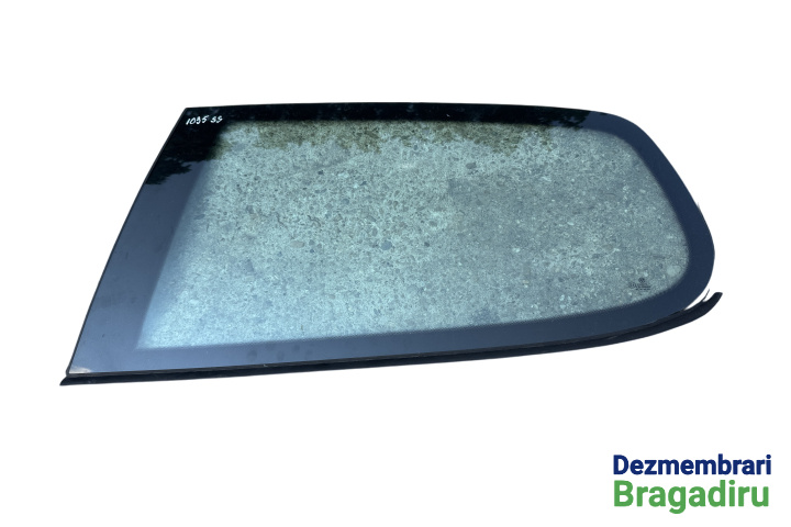 Geam fix caroserie spate stanga Volkswagen VW Golf 5 [2003 - 2009] Hatchback 3-usi 1.9 TDI 6DSG (105 hp) Cod motor: BKC, Cod cutie: HLH, Cod culoare: LA6Q