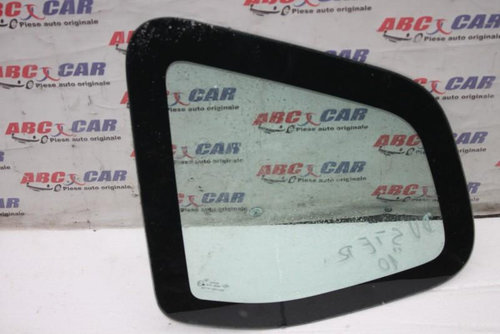 Geam fix caroserie stanga spate Dacia Duster 2010-2013