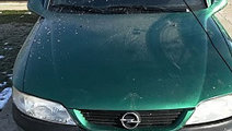 GEAM FIX / COLT DREAPTA SPATE OPEL VECTRA B FAB. 1...