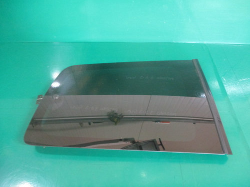 GEAM FIX / COLT PORTBAGAJ DREAPTA SPATE MITSUBISHI PAJERO SHOGUN III FAB. 1999 – 2007 ⭐⭐⭐⭐...
