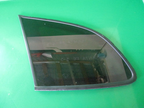 GEAM FIX / COLT PORTBAGAJ STANGA SPATE HYUNDAI SANTA FE 2 4X4 FAB. 2006 – 2013 ⭐⭐⭐⭐⭐