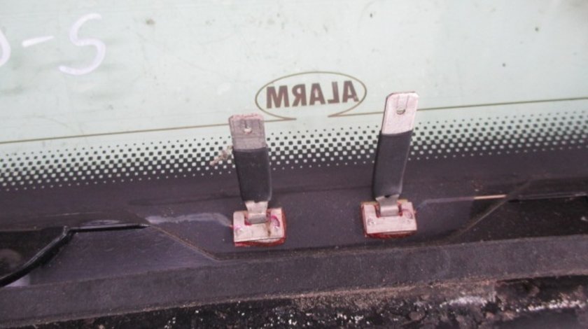 GEAM FIX / COLT STANGA SPATE PORTBAGAJ CU DEZABURIRE OPEL VECTRA C FAB. 2002 – 2009 ⭐⭐⭐⭐⭐