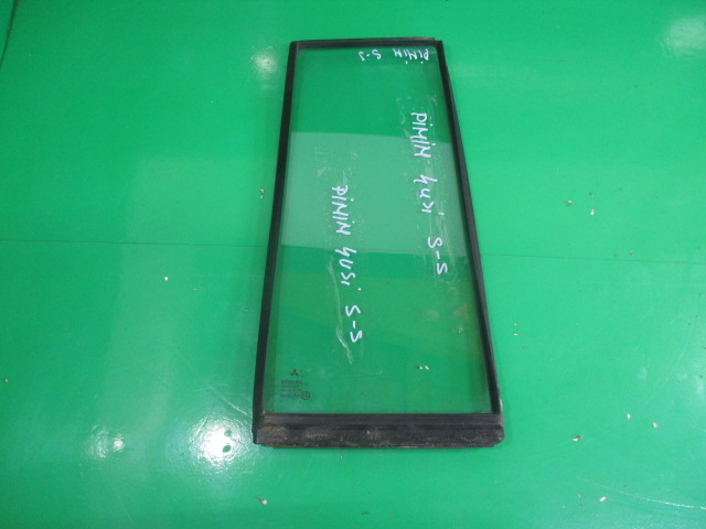 GEAM FIX / COLT USA STANGA SPATE MITSUBISHI PAJERO PININ FAB. 1999 – 2007 ⭐⭐⭐⭐⭐