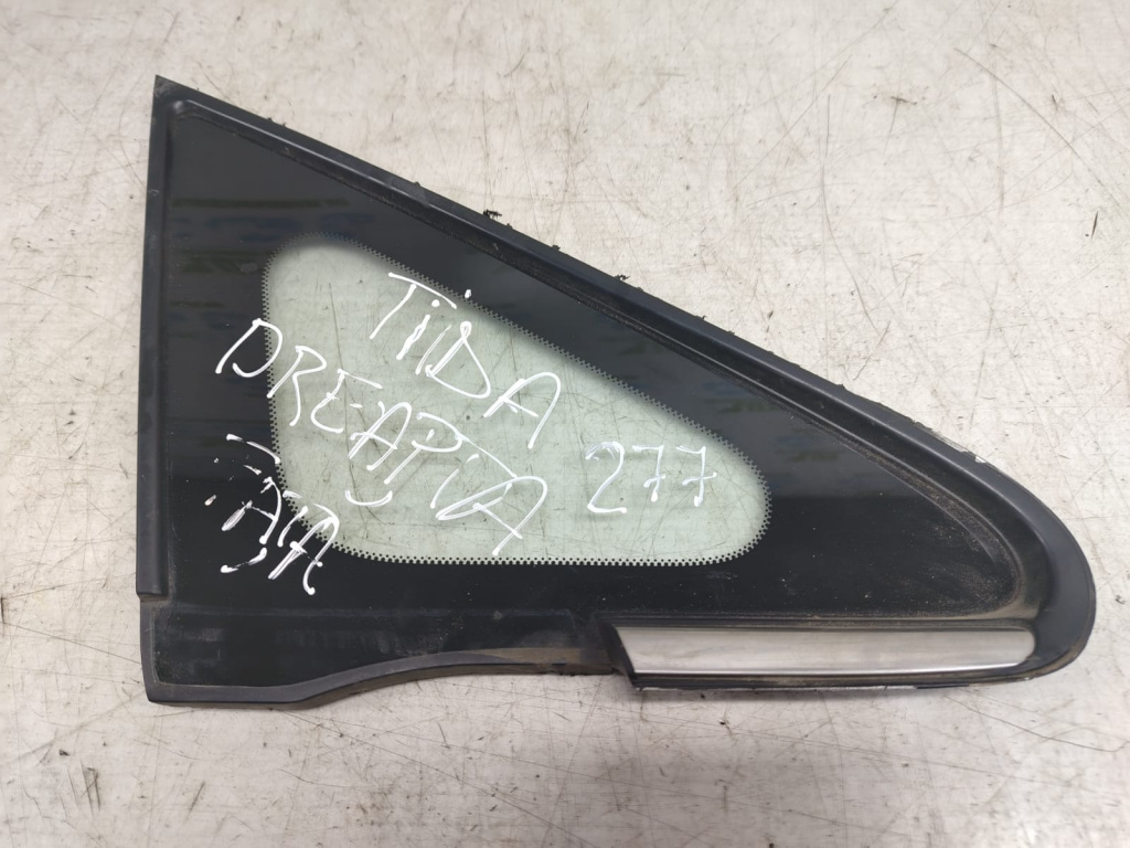 Geam fix dreapta fata Nissan Tiida C11 [2004 - 2008]