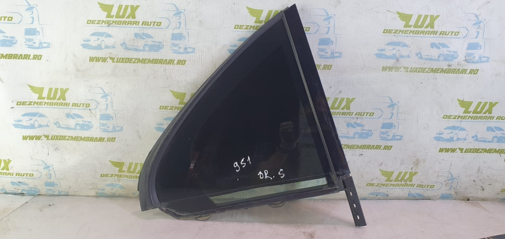 Geam fix dreapta spate a2057300155 Mercedes-Benz C-Class W205/S205/C205 [2014 - 2018] 2.2 cdi om651921