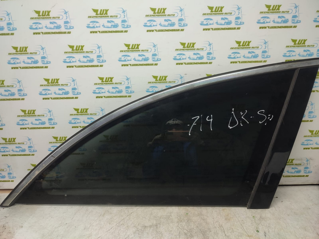 Geam fix dreapta spate Mercedes-Benz R-Class W251 [2005 - 2010] 3.0 cdi om642.950