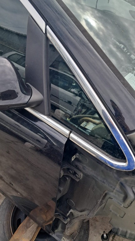 Geam fix fata Opel Astra J an 2011