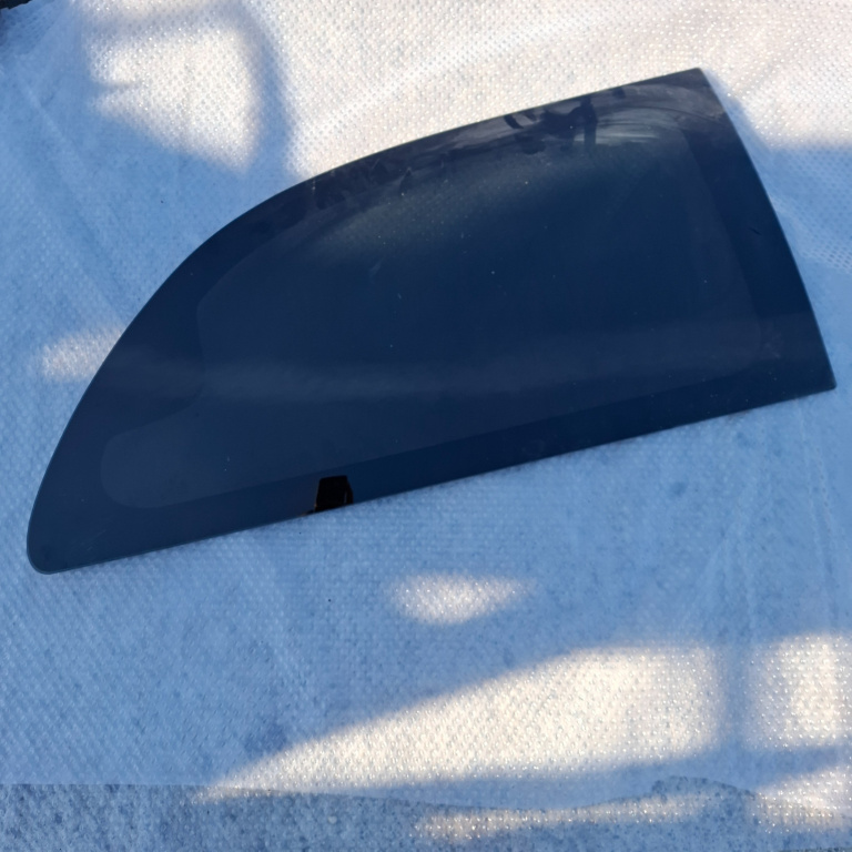 Geam Fix Mercedes-Benz Glk-Class (X204) 2008-2015 Spate Dreapta Fumuriu 43R002092, Dot24As3M98, 43R-002092 Splintex