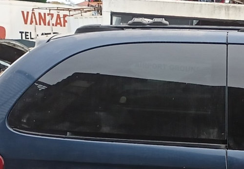Geam Fix Spate,dreapta,Fumuriu,minivan Chrysler VOYAGER Mk 3 (RG, RS) 2001 - 2007