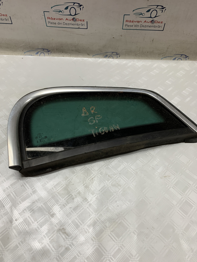Geam fix spate dreapta Volkswagen Tiguan - Benzina 2010, -
