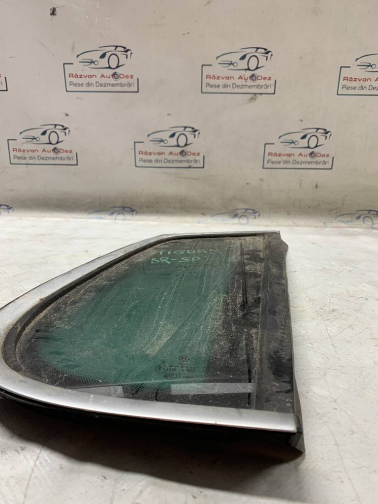 Geam fix spate dreapta Volkswagen Tiguan - Motorina 2014, -