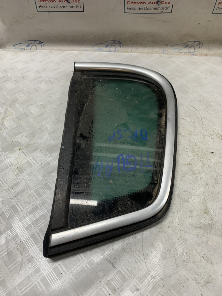 Geam fix spate dreapta Volkswagen Tiguan - Motorina 2014, -
