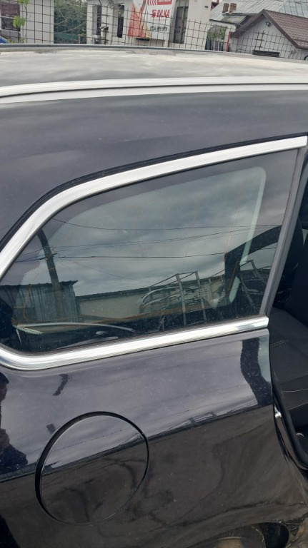 Geam fix spate Opel Astra J combi an 2011