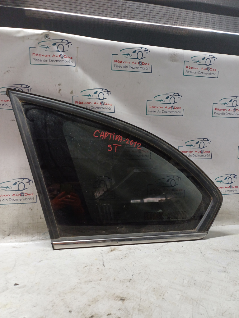 Geam fix spate stanga Chevrolet Captiva - Benzina 2012, FUMURIU