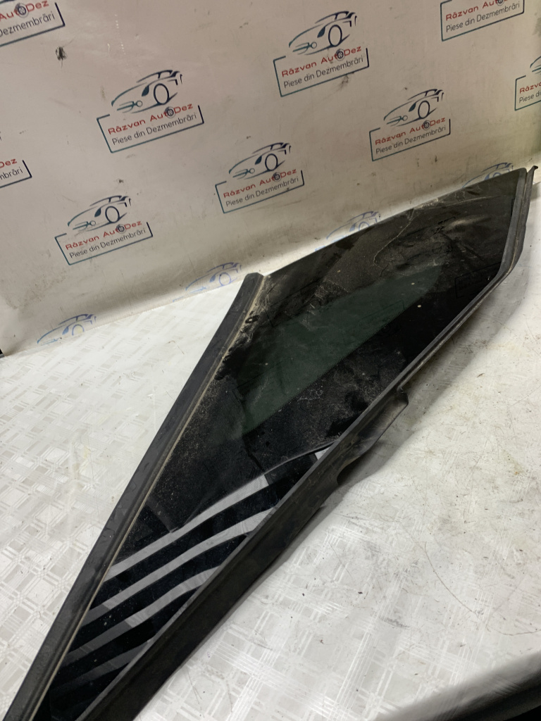 Geam fix spate stanga Peugeot 5008 - Motorina 2017, -