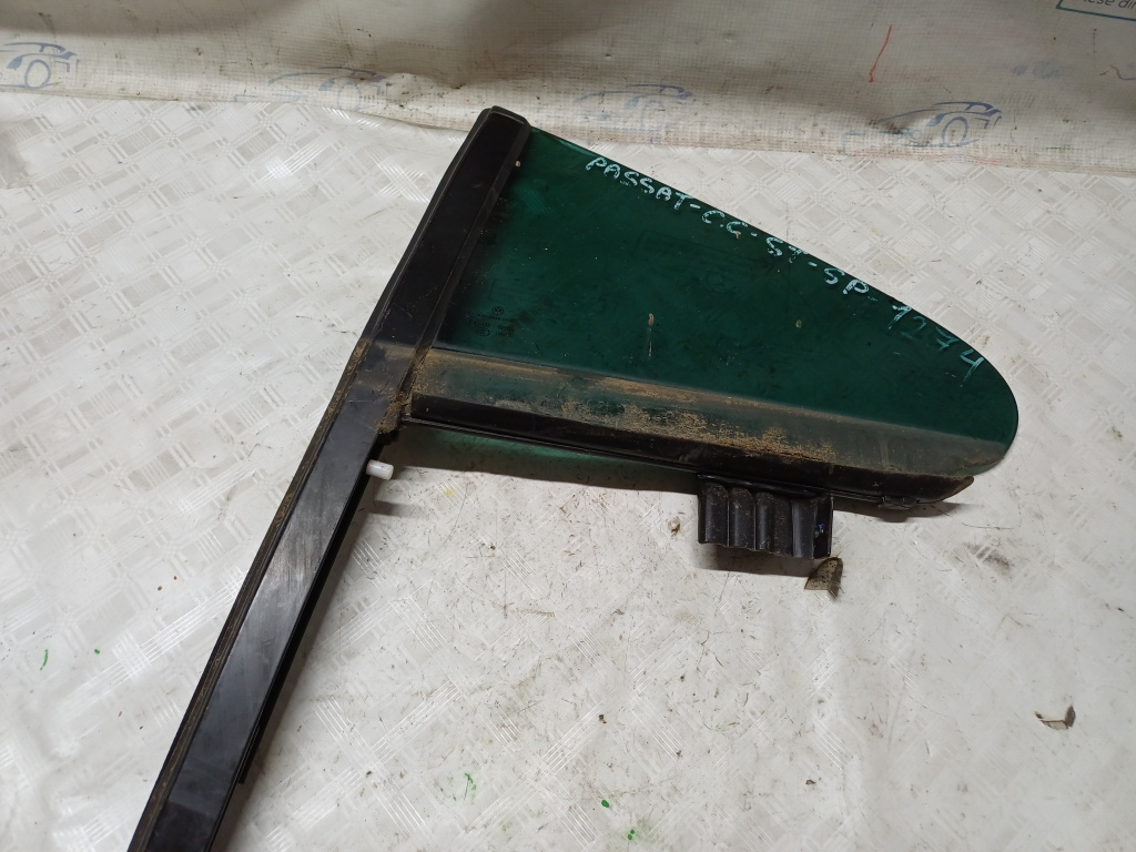 Geam fix spate stanga Volkswagen Passat CC - Motorina 2010, -