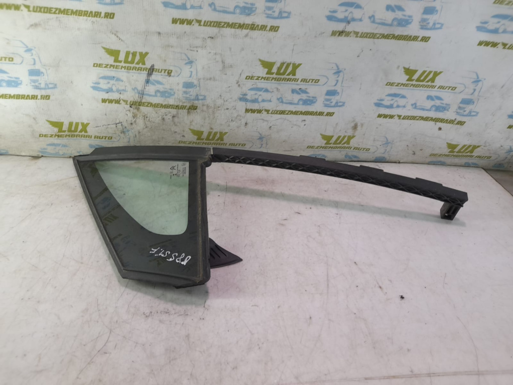 Geam fix stanga fata Citroen C3 3 [2016 - 2020] 1.2 benzina HM05
