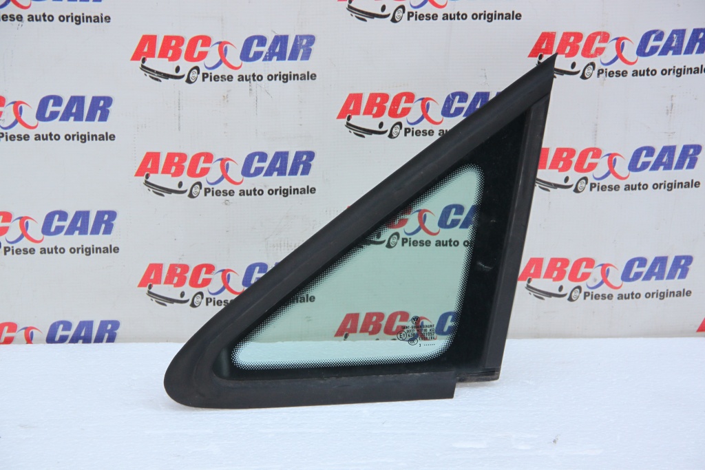 Geam fix stanga fata VW Caddy 2K model 2013