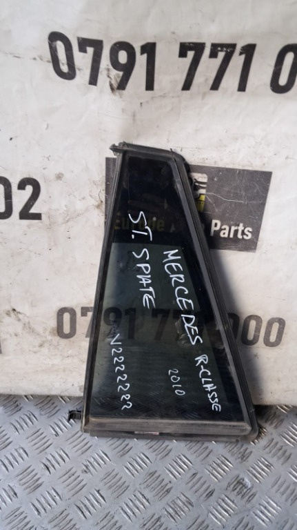 Geam fix stanga spate Mercedes R-Class W251 3.0 CDI an fabricatie 2010
