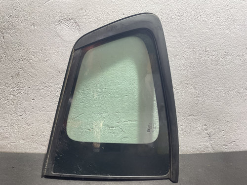 Geam fix stanga spate Opel Zafira C Tourer 2.0CDTi, 163cp , Automat sedan 2014 (12841833)
