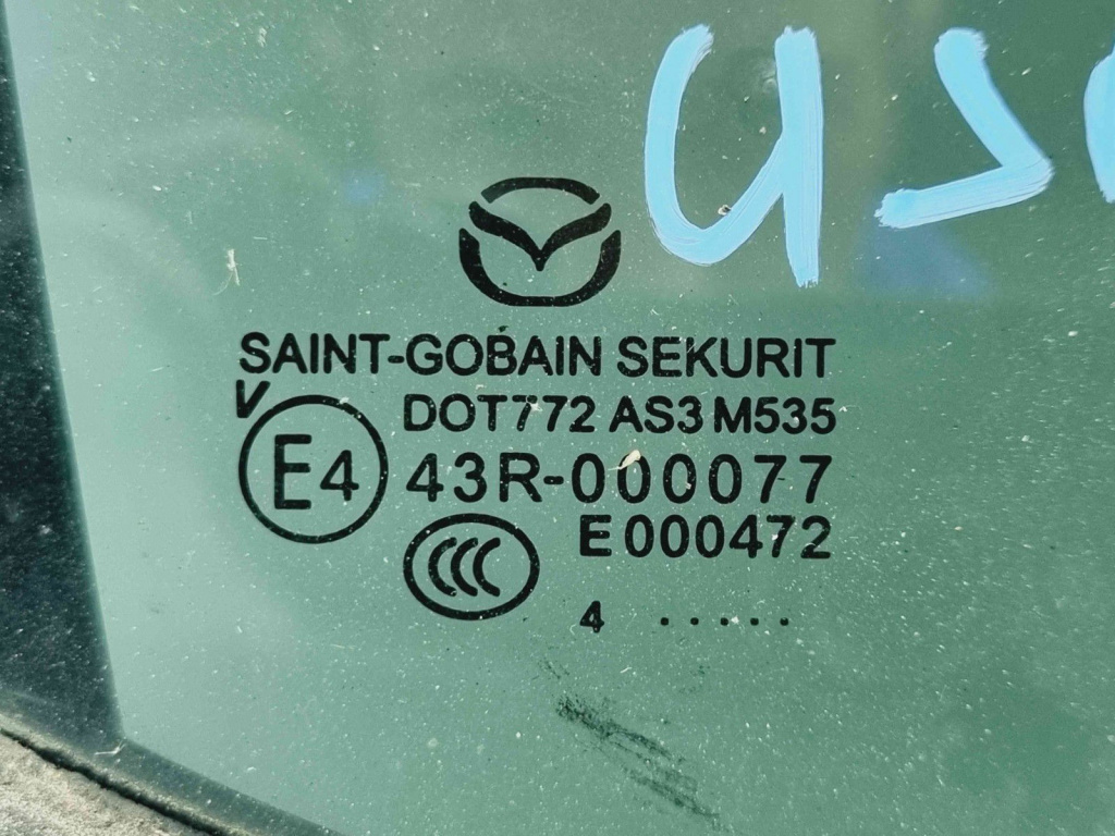 Geam fix usa dreapta spate MAZDA 3 Fastback [Fabr 2003-2009] OEM