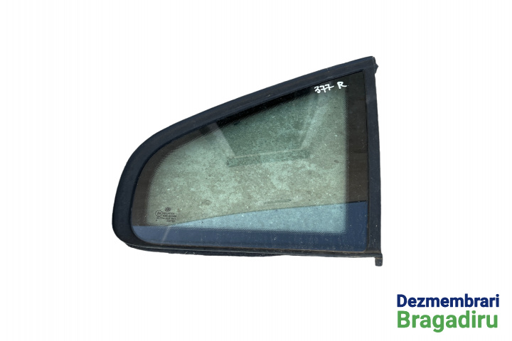 Geam fix usa spate dreapta Volkswagen VW Passat B5.5 [facelift] [2000 - 2005] Sedan 1.9 TDI 6MT (131 hp) (3B3)