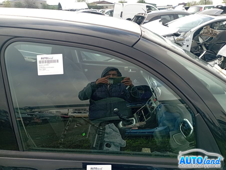 Geam Lateral Dreapta Fata Citroen C3 Picasso 2009
