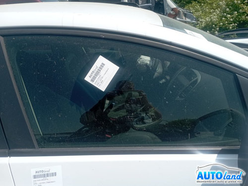 Geam Lateral Dreapta Fata Culisant Opel ASTRA J hatchback 2009