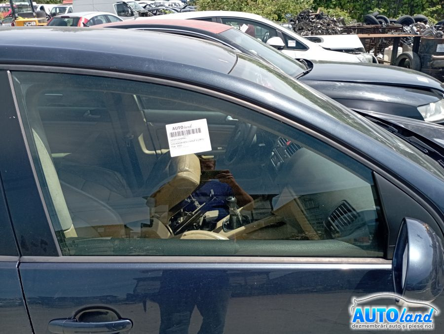 Geam Lateral Dreapta Fata Culisant Volkswagen GOLF V 1K1 2003