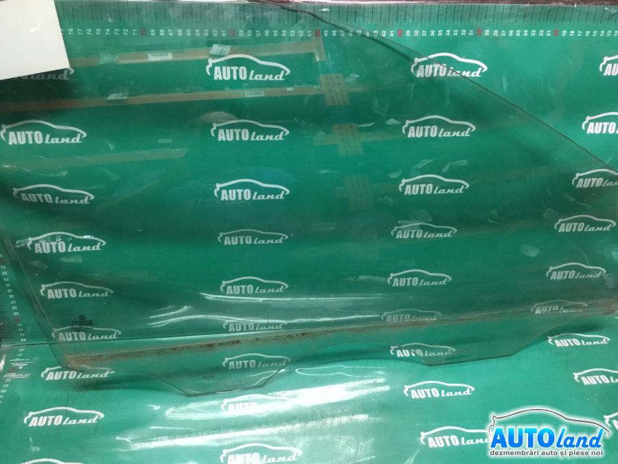 Geam Lateral Dreapta Fata Volkswagen POLO 9N 2001