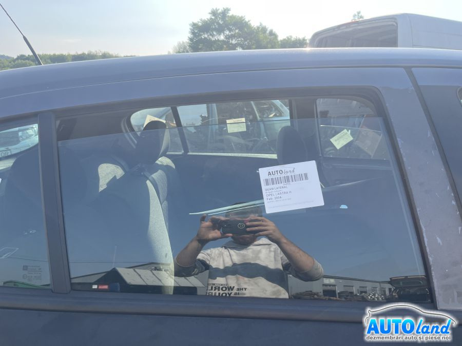 Geam Lateral Dreapta Spate Culisant Opel ASTRA H 2004
