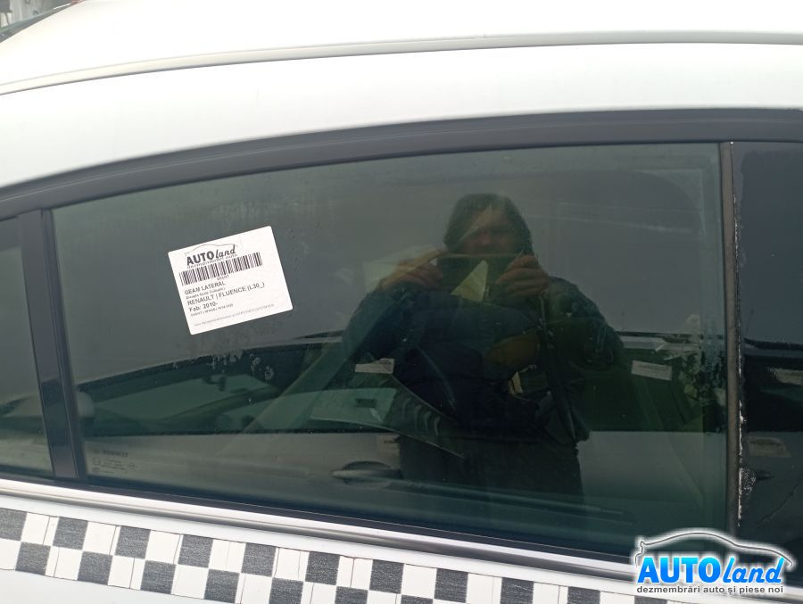 Geam Lateral Dreapta Spate Culisant Renault FLUENCE L30 2010
