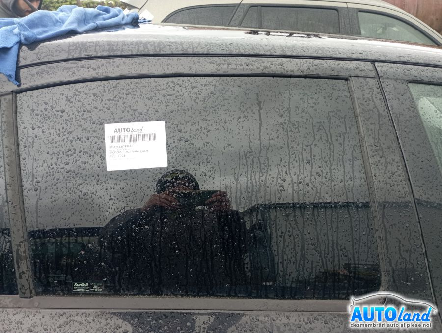 Geam Lateral Dreapta Spate Culisant Skoda OCTAVIA 1Z3 2004