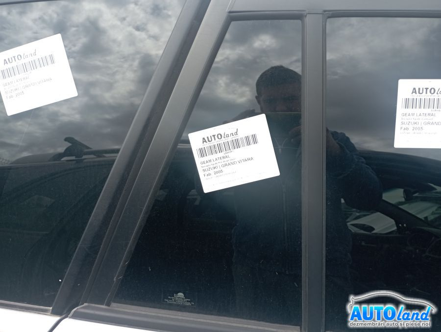 Geam Lateral Dreapta Spate Fix de pe Usa Suzuki GRAND VITARA 2005