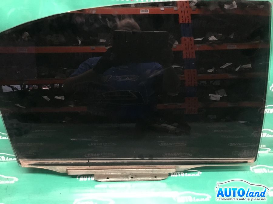Geam Lateral Dreapta Spate Toyota AVENSIS T25 2003