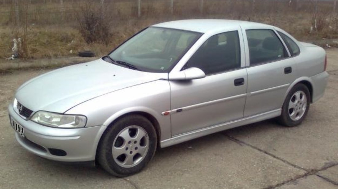 GEAM LATERAL OPEL VECTRA B FAB. 1995 – 2001 ⭐⭐⭐⭐⭐