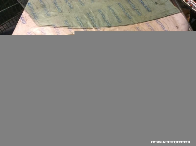 Geam Lateral Stanga Fata 2 Usi Opel ASTRA F CLASSIC hatchback 1998-2002