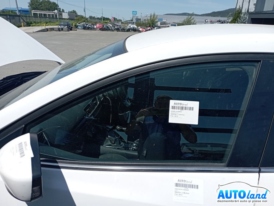 Geam Lateral Stanga Fata Culisant Mazda 3 Berlina 2013