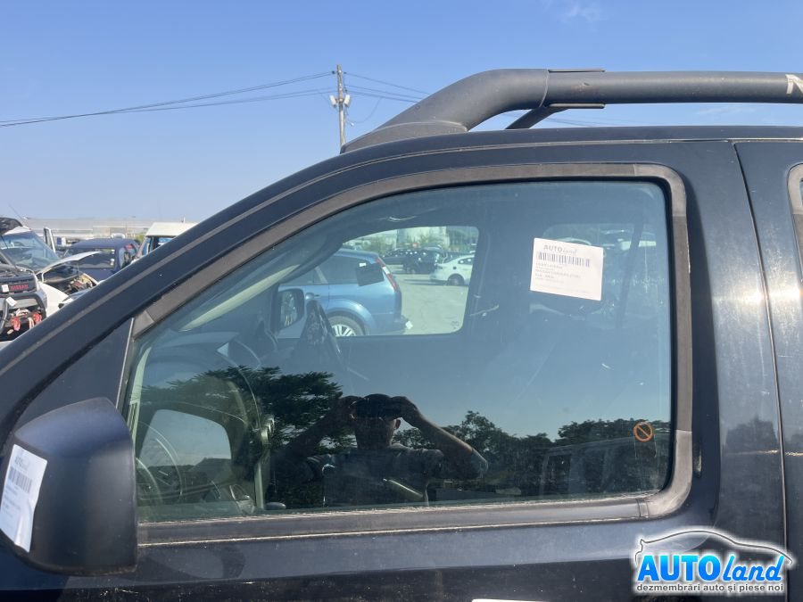 Geam Lateral Stanga Fata Culisant Nissan NAVARA D40 2004