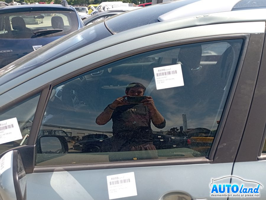 Geam Lateral Stanga Fata Culisant Peugeot 307 SW 3H 2002