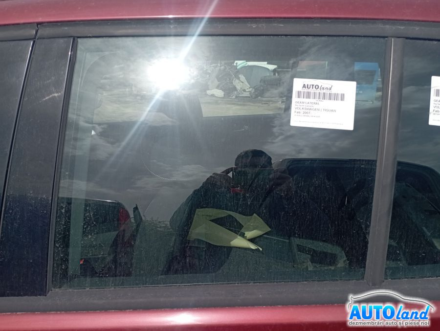 Geam Lateral Stanga Spate Culisant Volkswagen TIGUAN 2007