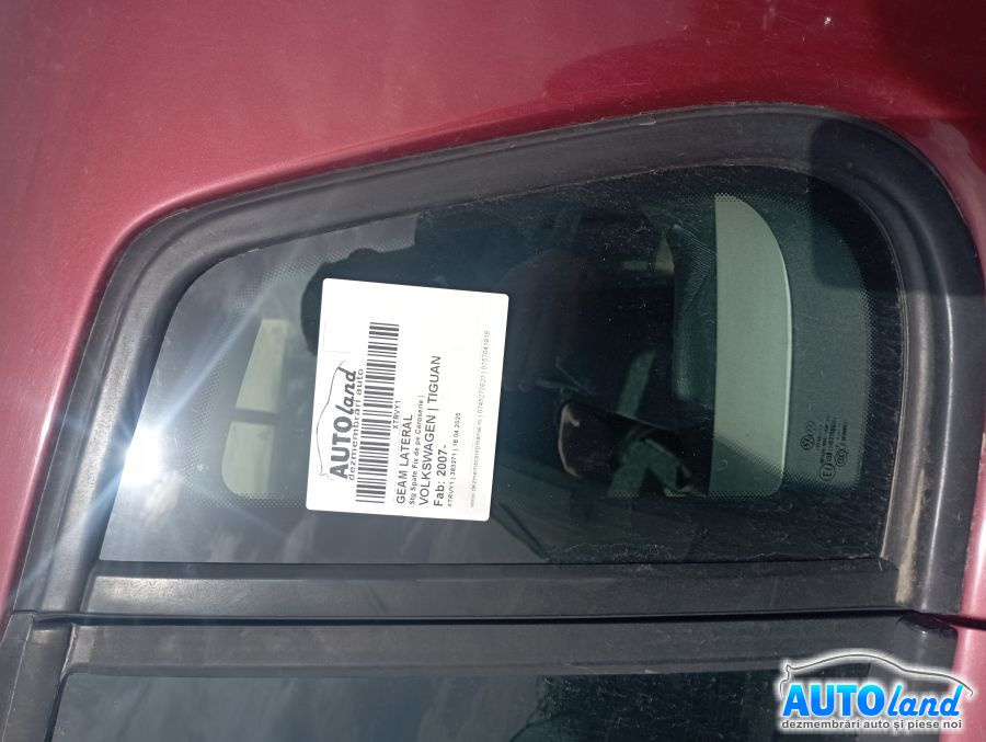 Geam Lateral Stanga Spate Fix de pe Caroserie Volkswagen TIGUAN 2007